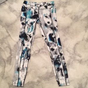 Layer 8 Leggings